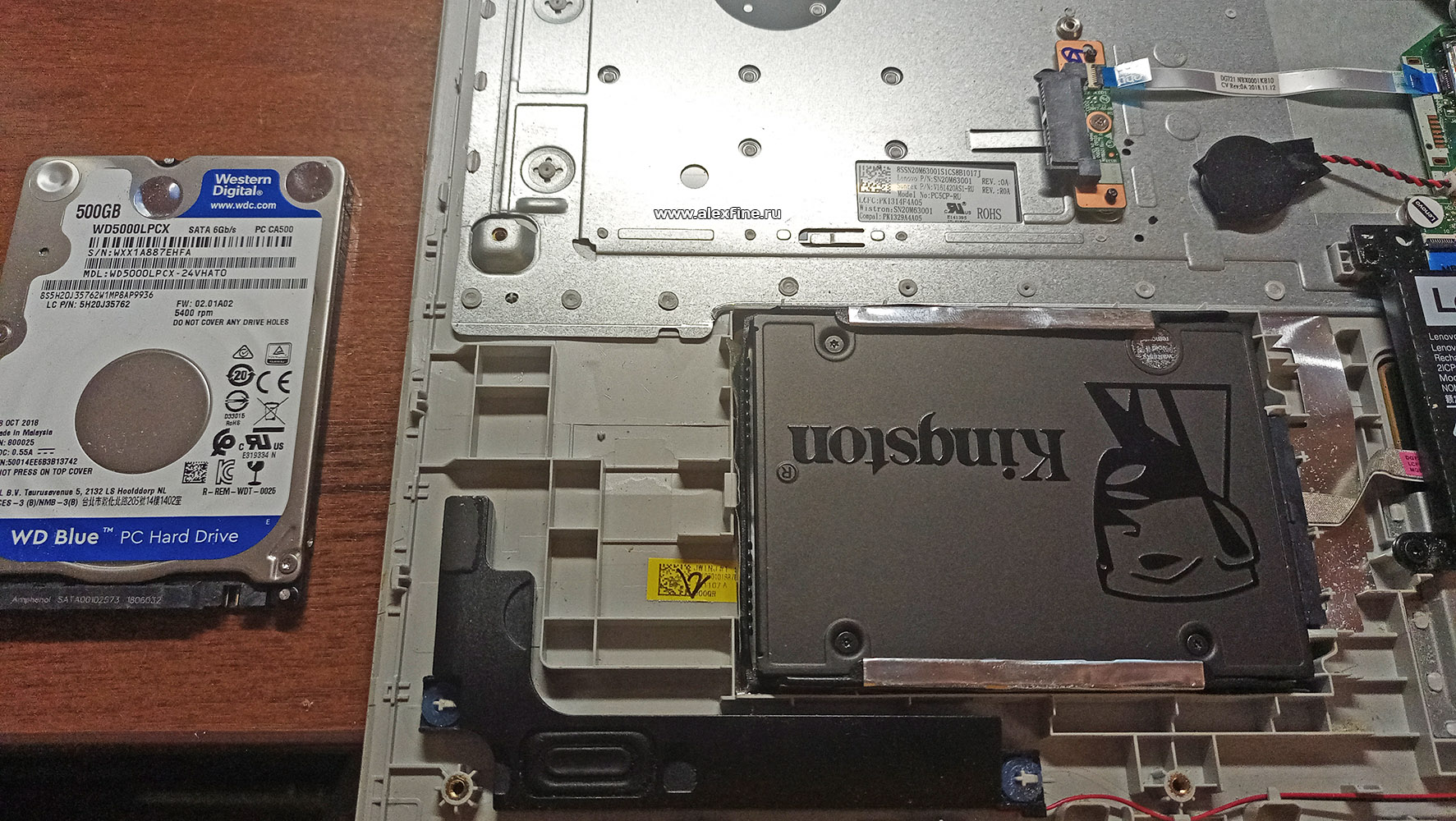 Старый жесткий диск и новый SSD диск Старый жесткий диск и новый SSD диск